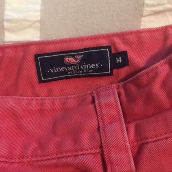 Vineyard Vines boy shorts - Picture 2 of 3